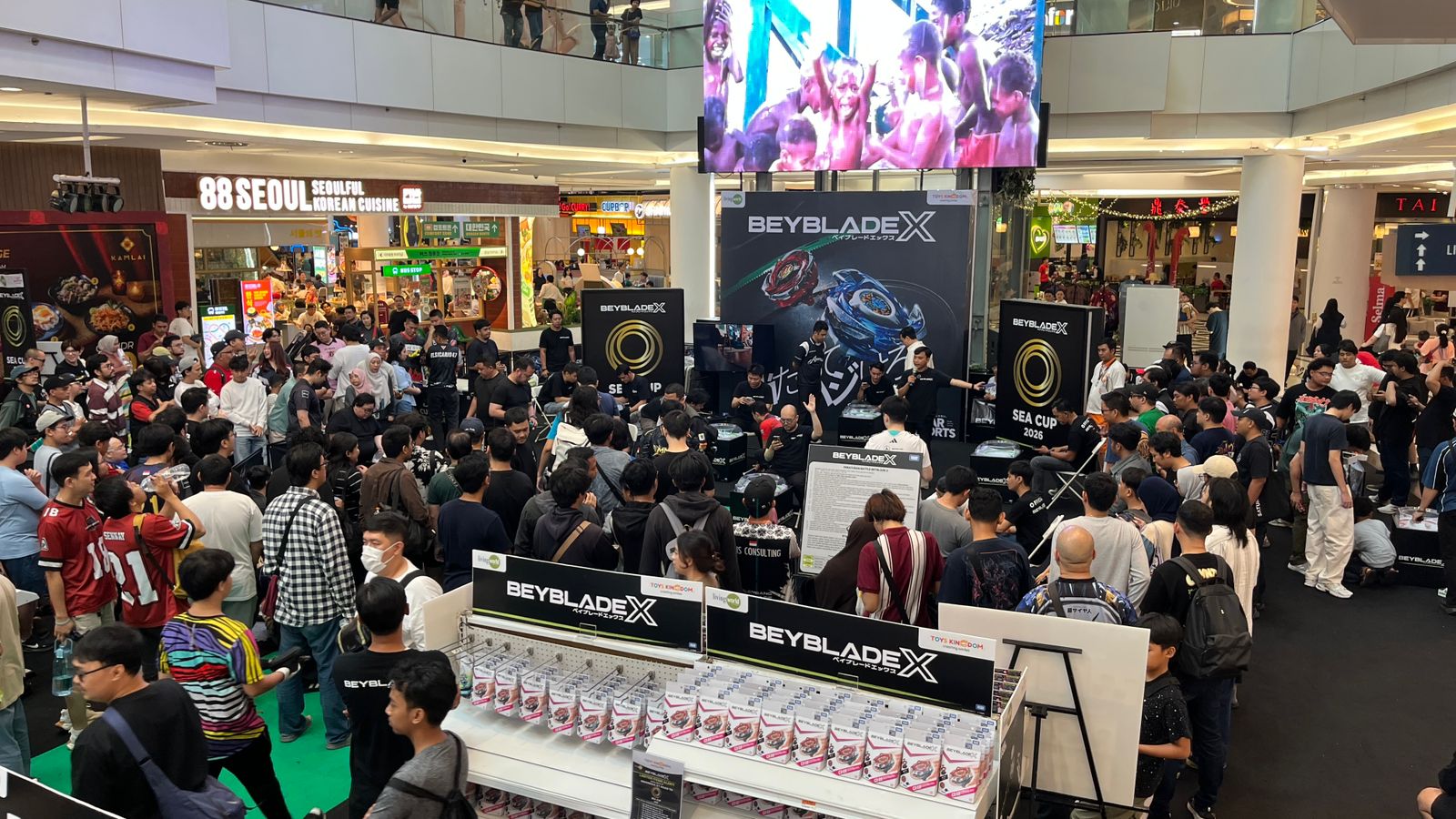 image for Living World Alam Sutera Gelar Spring Escape, Hadirkan Kembali FOODPHORIA Festival Vol. 14 dan BEYBLADE X Competition  